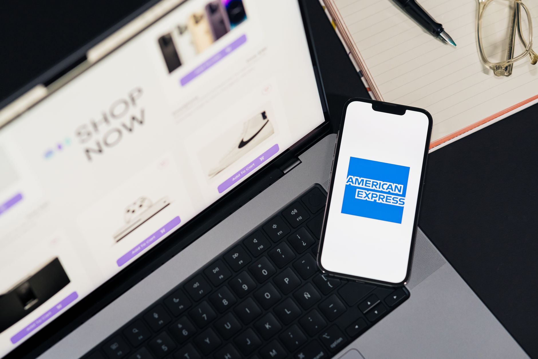 Ταχύτητα e-shop σε κινητό και υπολογιστή