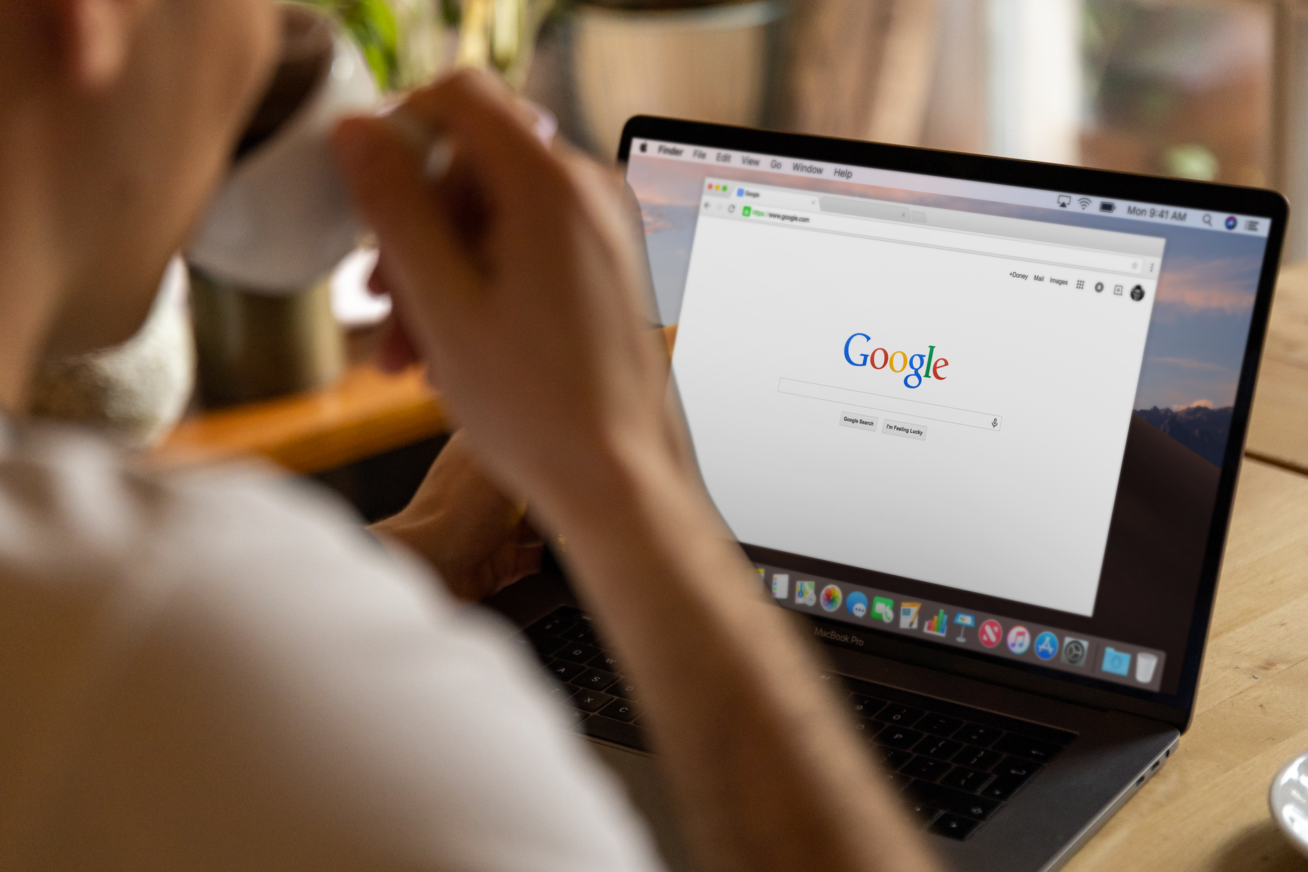 Google Ads Target CPA για e-shop σε οθόνη υπολογιστή