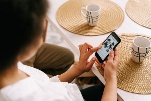Νέες χρεώσεις WhatsApp για e-shop σε κινητό