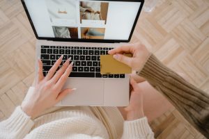 Αγορές μέσω AI agents σε e-shop επίπλων